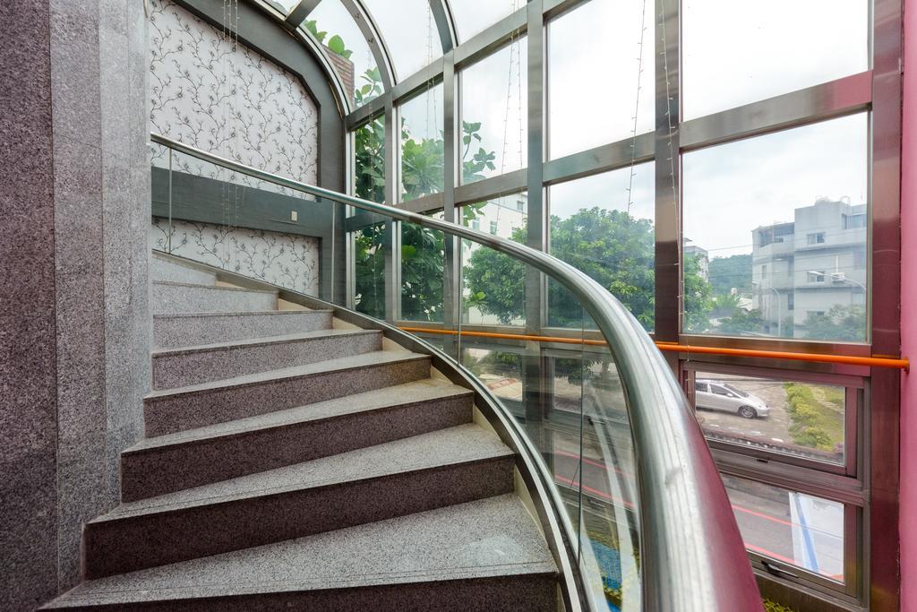 Owl Castle Bed & Breakfast Hualien City Exterior foto